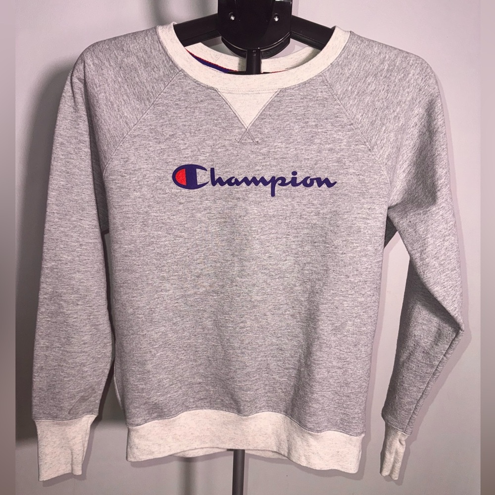 Champion Women's Heather Gray Crew Neck Sweater